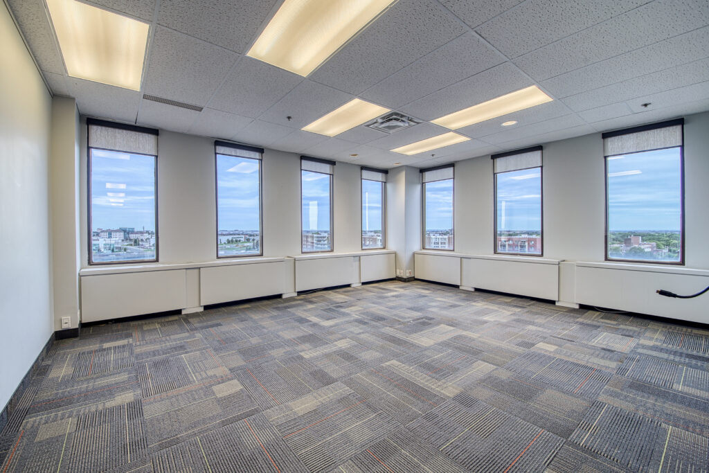 100 AlexisNihon, Ville SaintLaurent Trium Immobilier